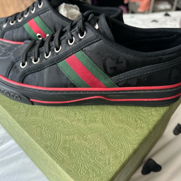 Gucci Shoes - Picture 2 of 2